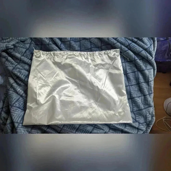 Silky Dust Cover Bag Satin Drawstring Bag Dustproof Travel Storage Pouch - Picture 2 of 5